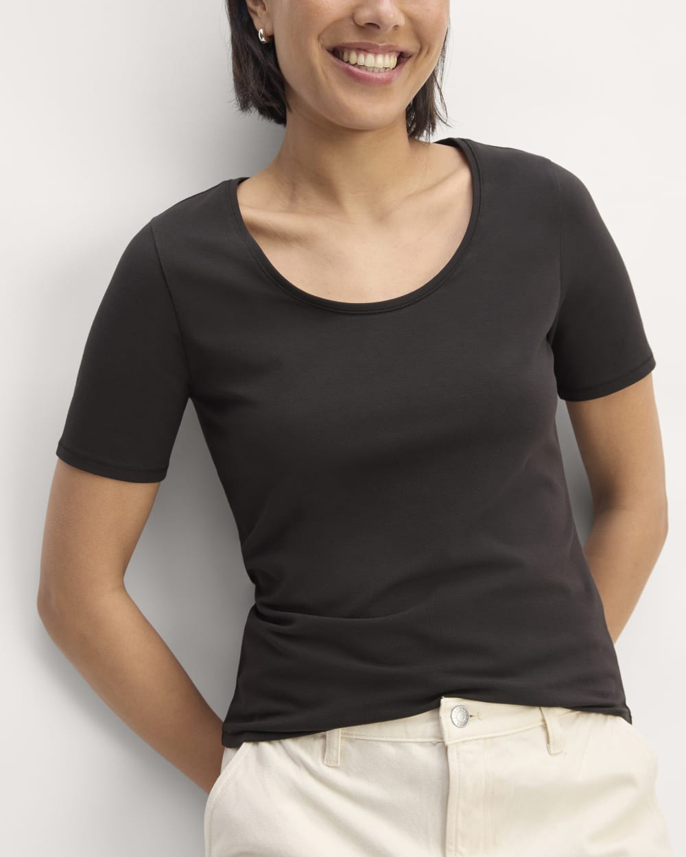 The Form Scoop-Neck Tee | Black - Image 3