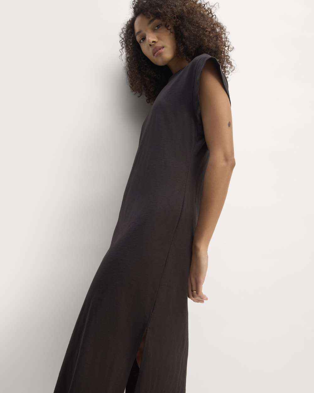 The Muscle Tee Midi Dress | Black - Image 4