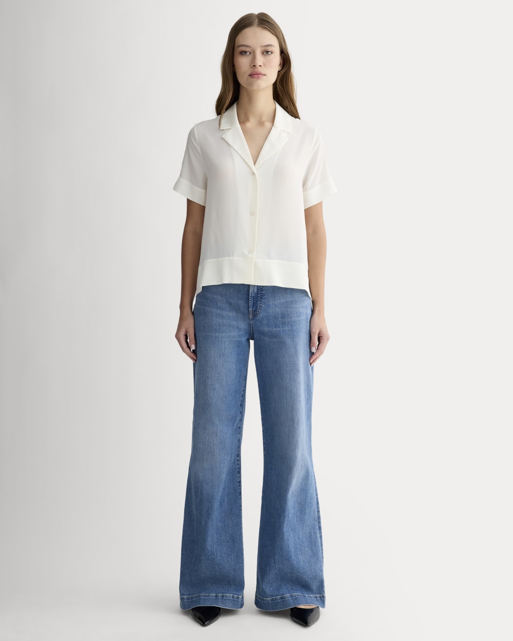 The Notch Shirt in Washable Silk | Off-White - Image 3