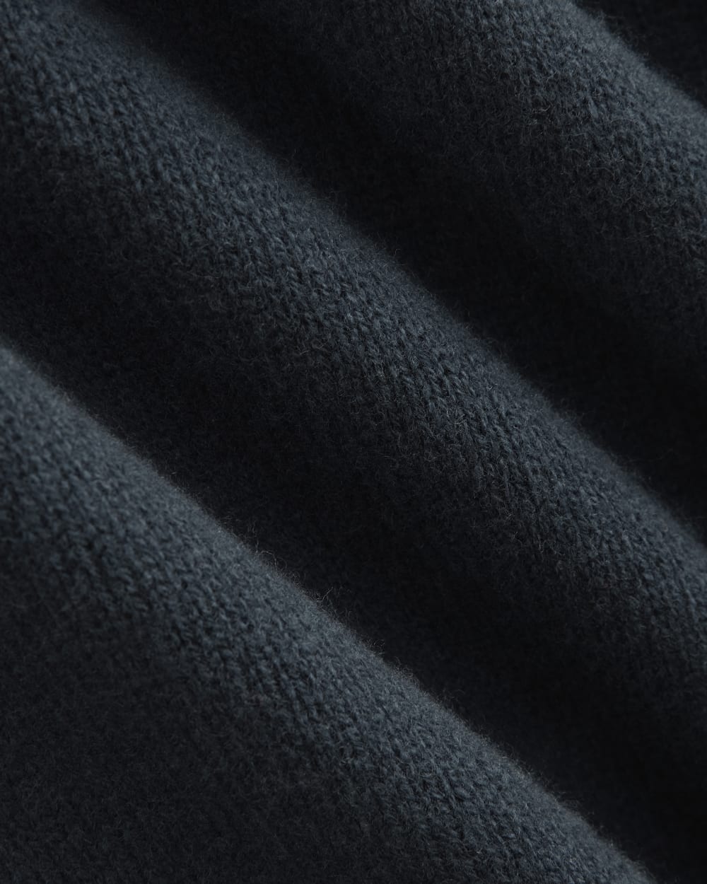 V-Neck Sweater in Extrafine Luxe Merino | Navy - Image 6
