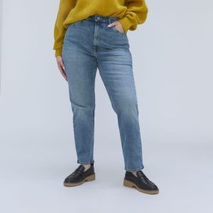 The Cheeky Hourglass Jean | Worn-In Mid Blue | 28.5 Inseam