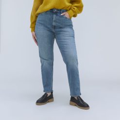 The Cheeky Hourglass Jean | Worn-In Mid Blue | 26.5 Inseam
