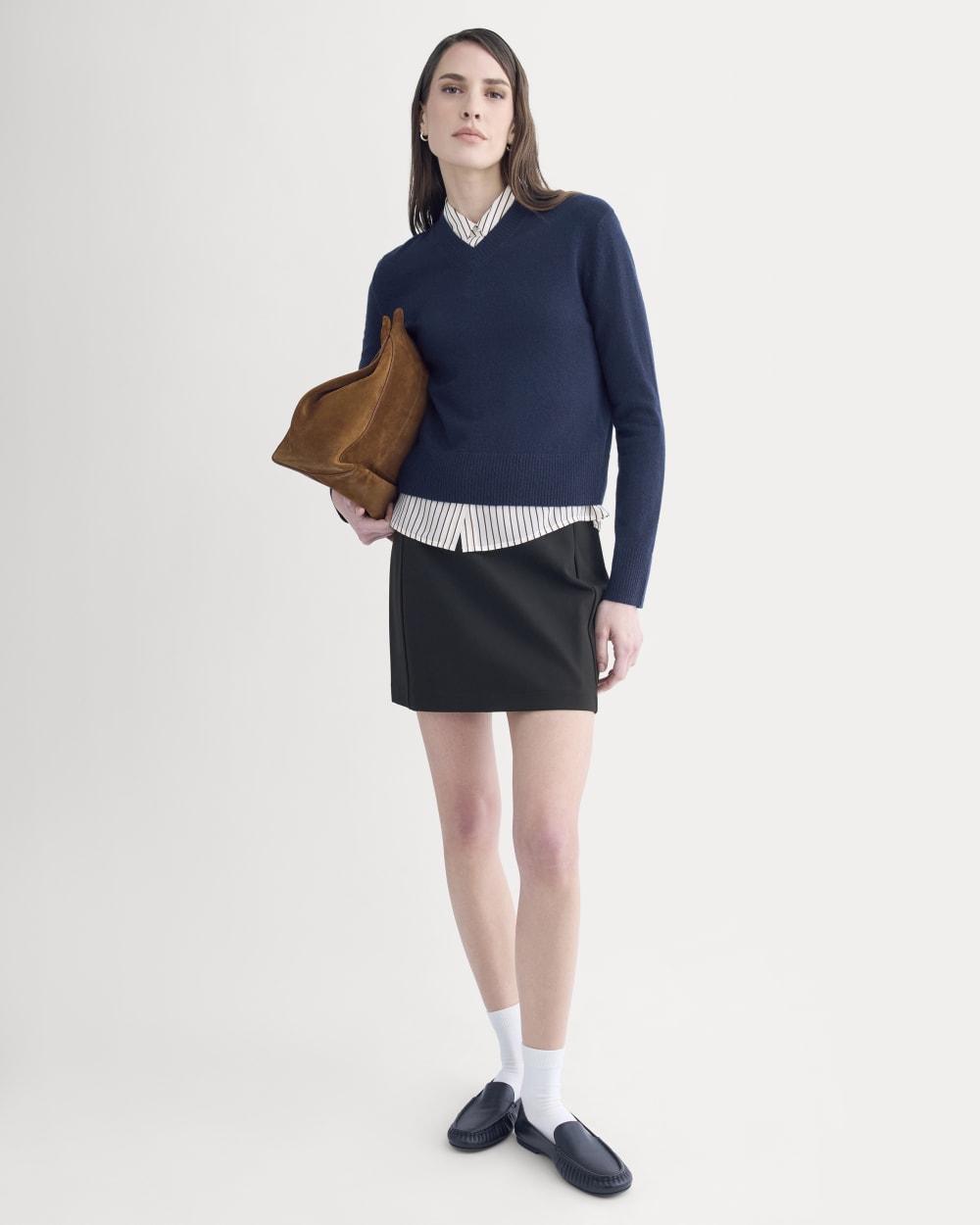 Cashmere Cropped High-V Sweater | Navy - Image 3