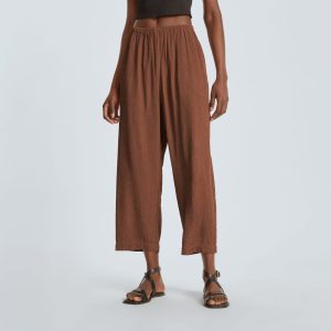 Alternative view of The Naia™ Ripple Pant | Walnut