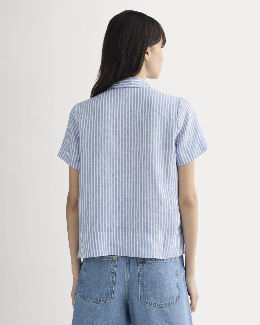 The Notch Shirt in Linen | Bluebell / Bone - Image 5