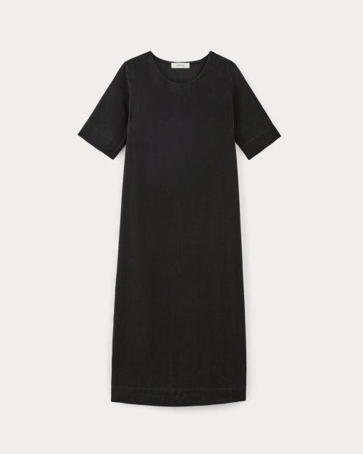Alternative view of The Relaxed T-Shirt Dress in Buttersoft | Black