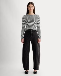 The Way-High® Twist Curve Jean | Washed Black