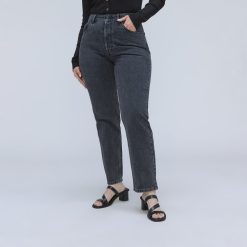 Alternative view of The '90s Cheeky Hourglass Jean | Washed Black | 26.5 Inseam