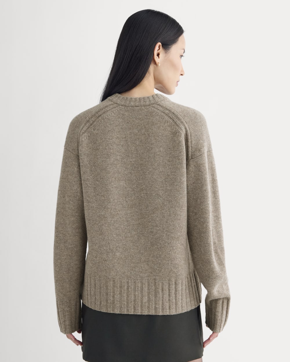 V-Neck Sweater in Extrafine Luxe Merino | Heather Soft Taupe - Image 5