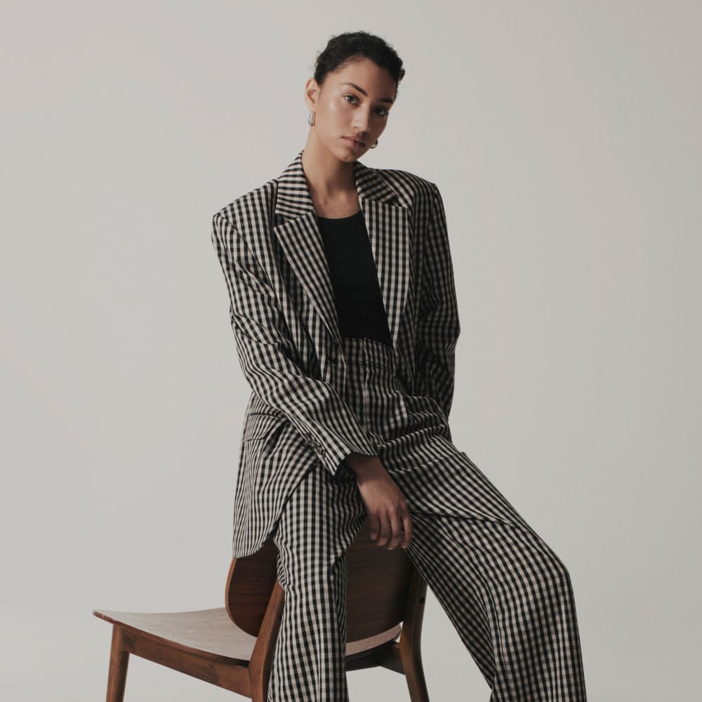 The Draper Pleated Pant in Buttersmooth | Khaki / Black | 32 Inseam - Image 3