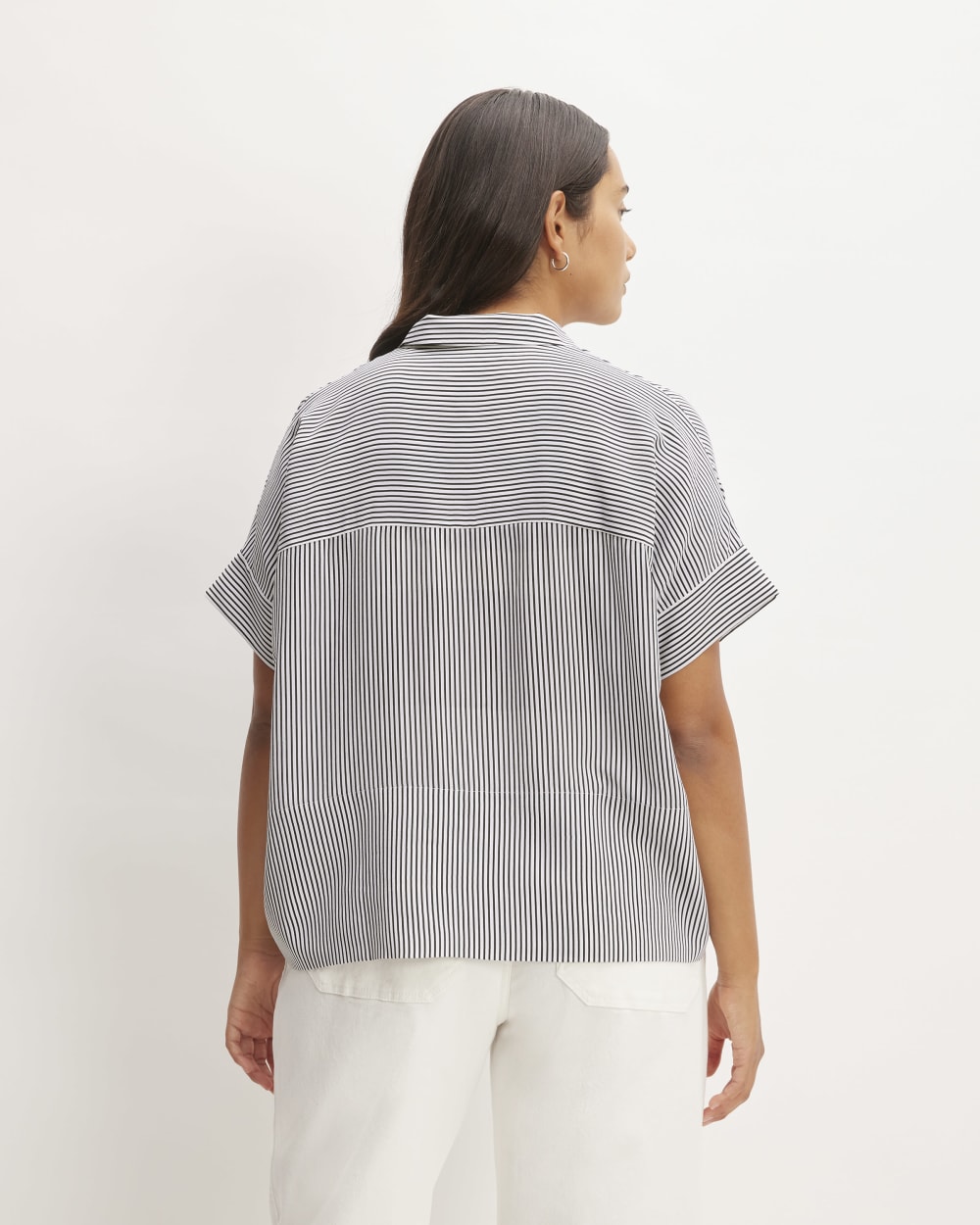 The Boxy Shirt in Washable Silk | Black / White - Image 6