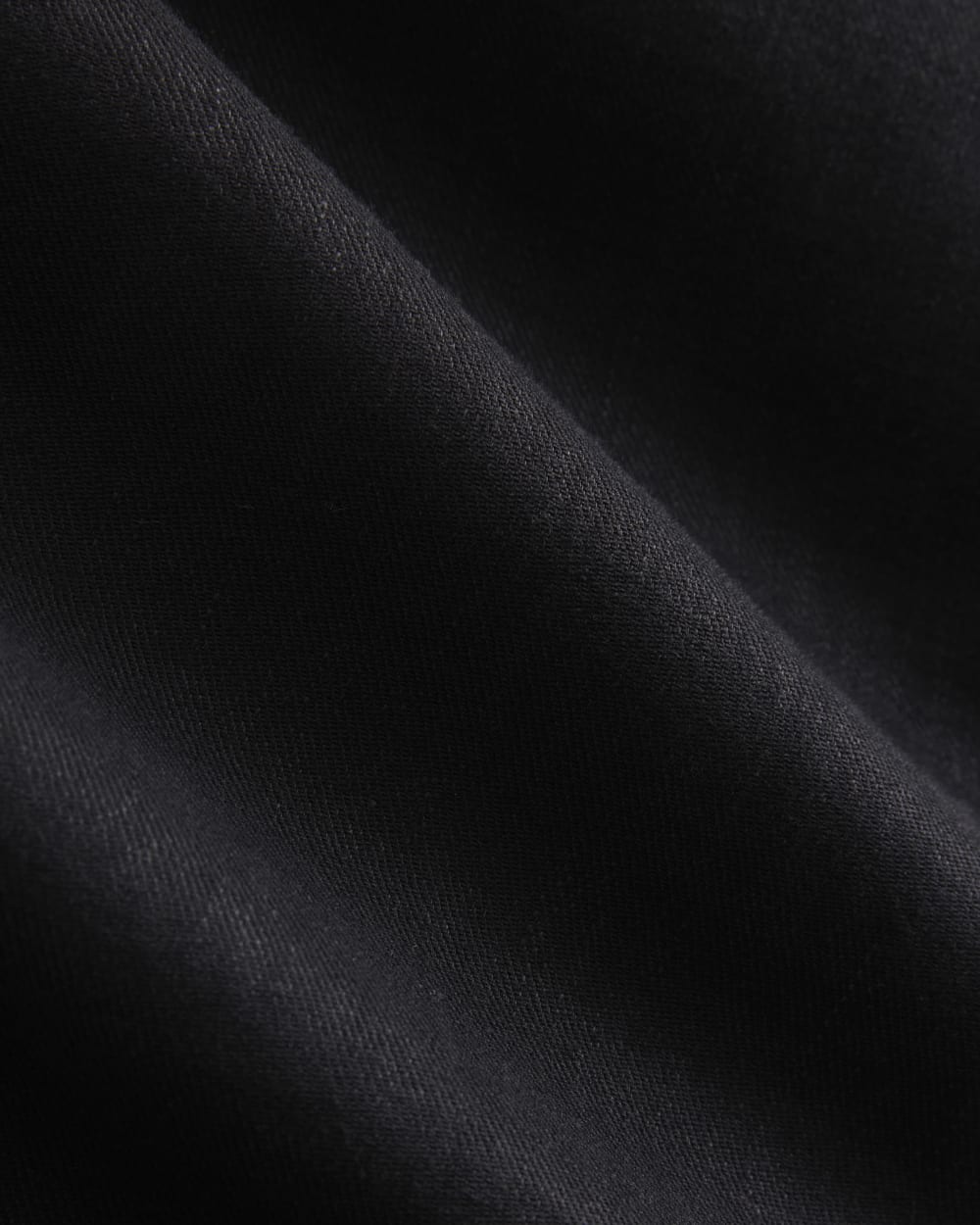 Long Tailored Short in Stretch Linen | Black - Image 8