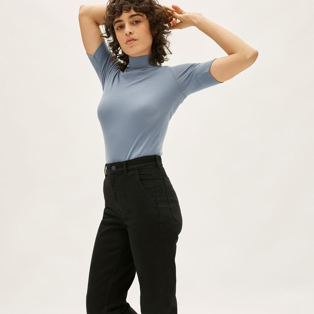 The Straight-Leg Crop | Black | Short - Image 3