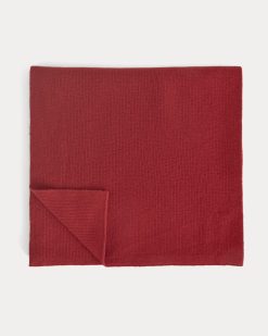 Alternative view of The Cabin Scarf | Berry Red