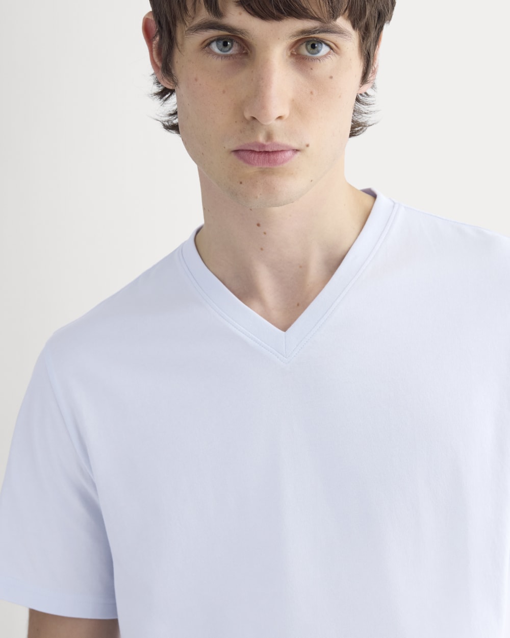 The Essential Organic V-Neck Tee | Skywriting - Image 4
