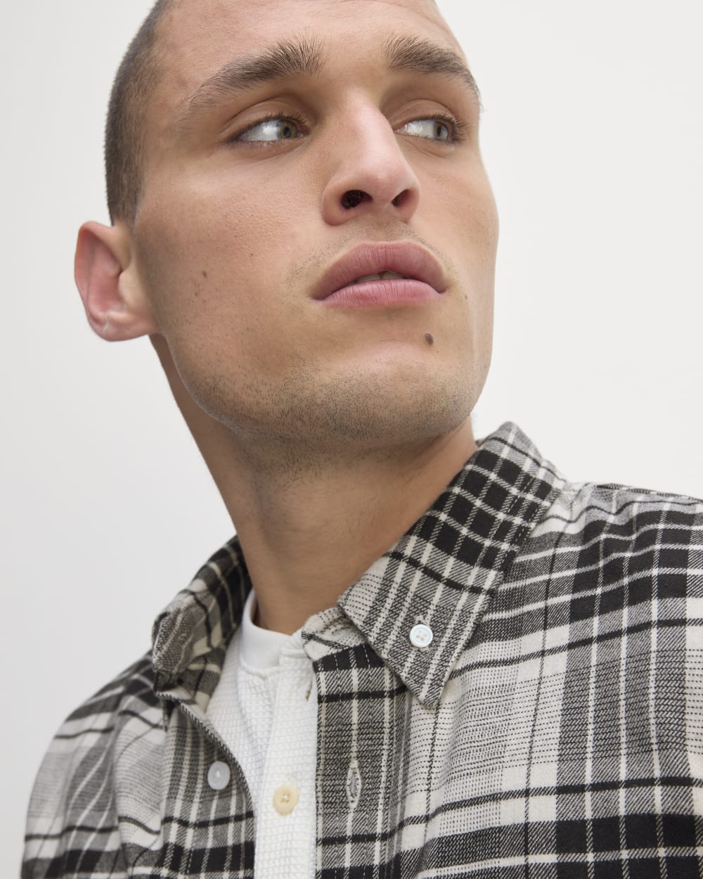 The Brushed Flannel Shirt | Light Heather Oat / Black - Image 3