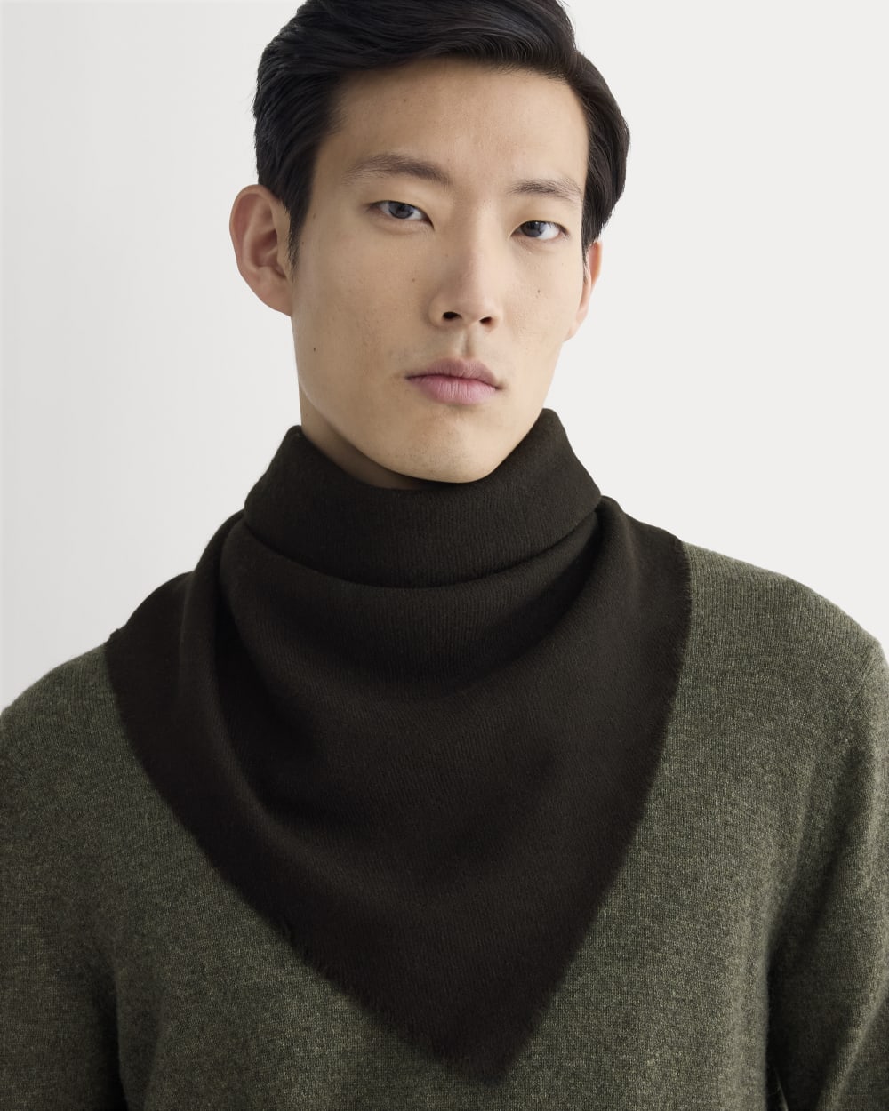 The Feather Cashmere Bandana | Black - Image 3