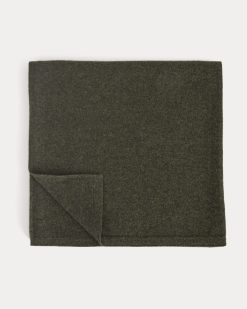 Alternative view of The Cashmere Scarf | Heather Beech